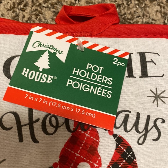 Gnome For The Holidays Kitchen Towels & Oven Mitts - Picture 5 of 7